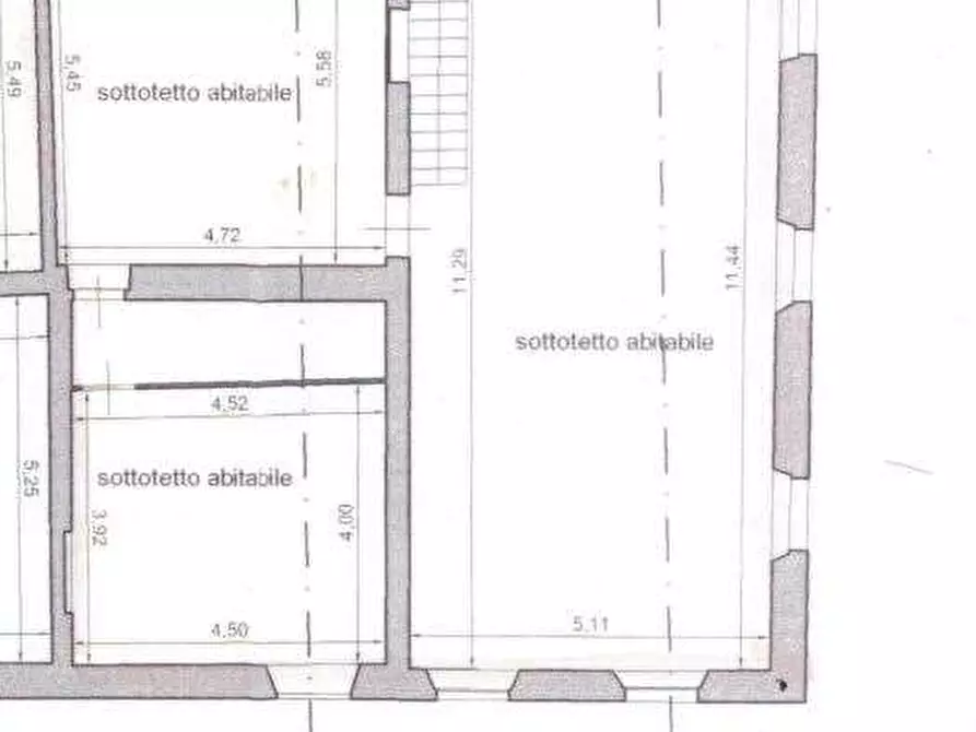 Immagine 12 di Porzione di casa in vendita  a Lucca