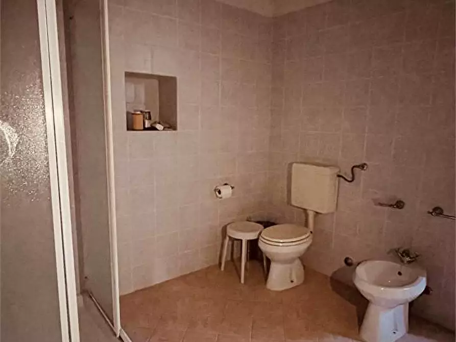 Immagine 15 di Appartamento in vendita  in via roma a Montecarlo