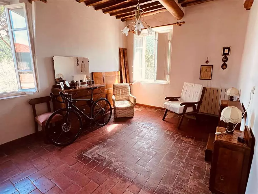 Immagine 9 di Rustico / casale in vendita  in via dei sodini a Capannori