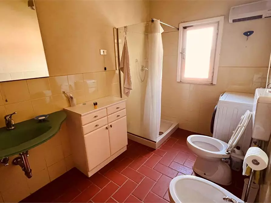 Immagine 11 di Rustico / casale in vendita  in via dei sodini a Capannori