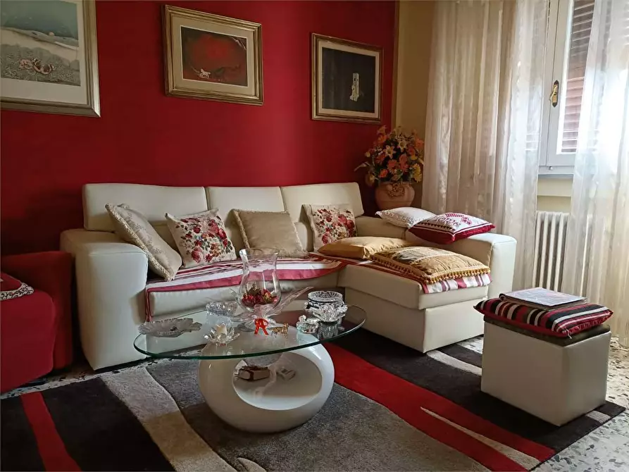 Immagine 6 di Villa in vendita  in Porcari a Porcari