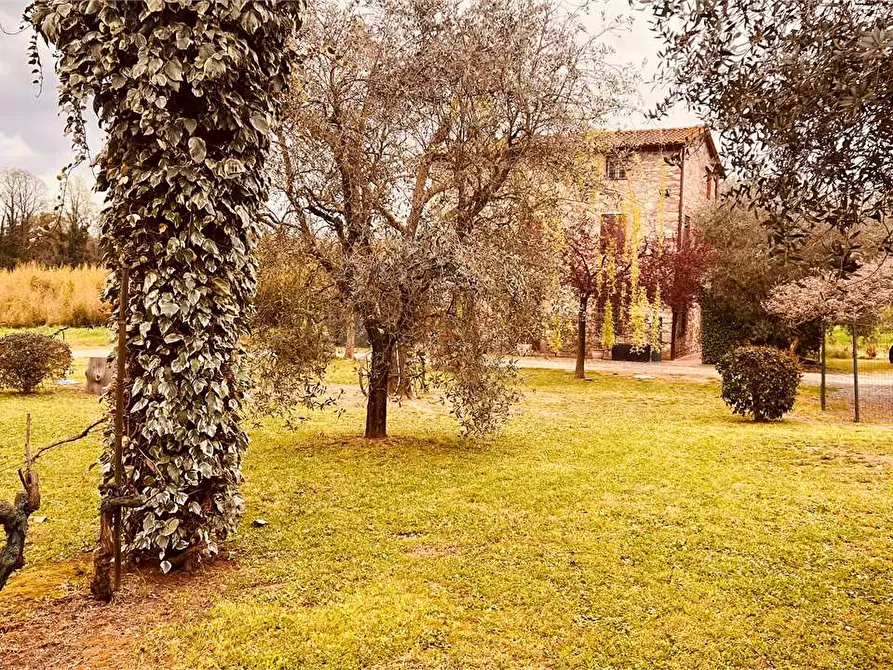 Immagine 1 di Rustico / casale in vendita  in castelvecchio di compito a Capannori