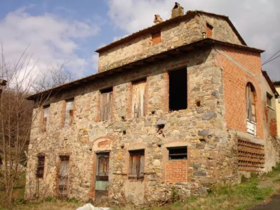 Immagine 1 di Rustico / casale in vendita  in san ginese a Capannori