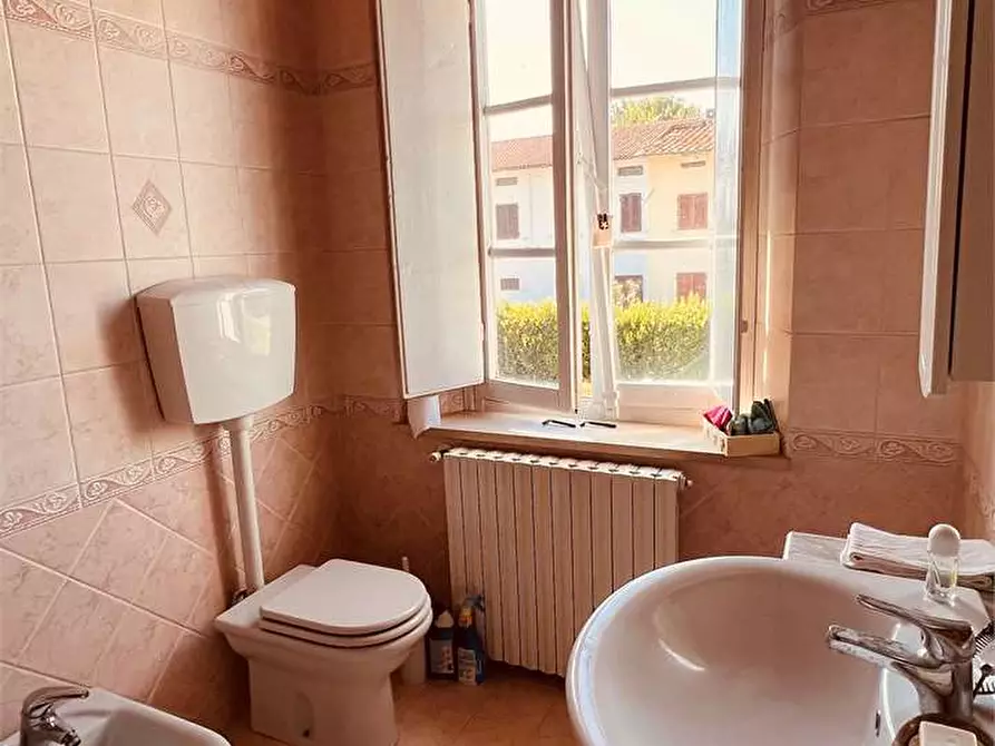 Immagine 25 di Rustico / casale in vendita  in Porcari a Porcari