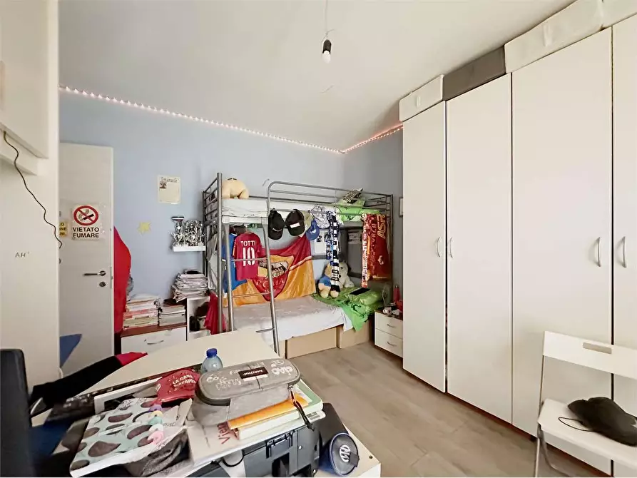 Immagine 21 di Villa in vendita  in via delle ville  493 a Capannori