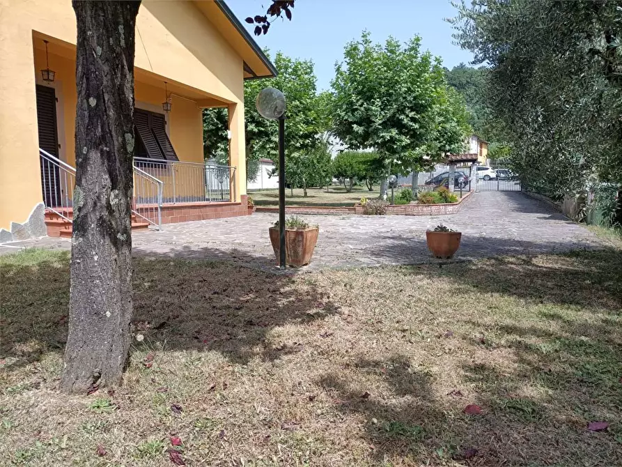 Immagine 1 di Villa in vendita  in Via Martellacci a Porcari