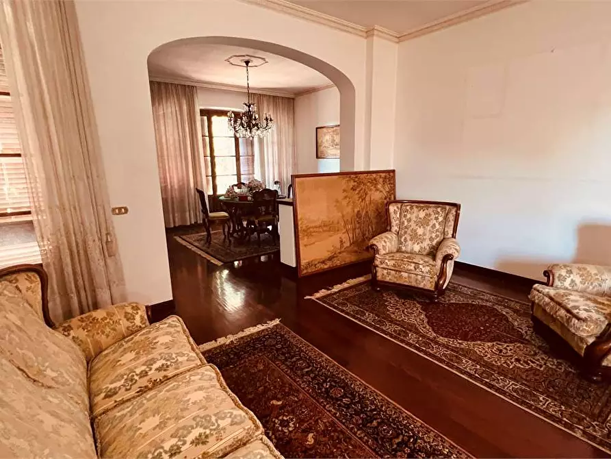Immagine 5 di Villa in vendita  in San Marco a Lucca