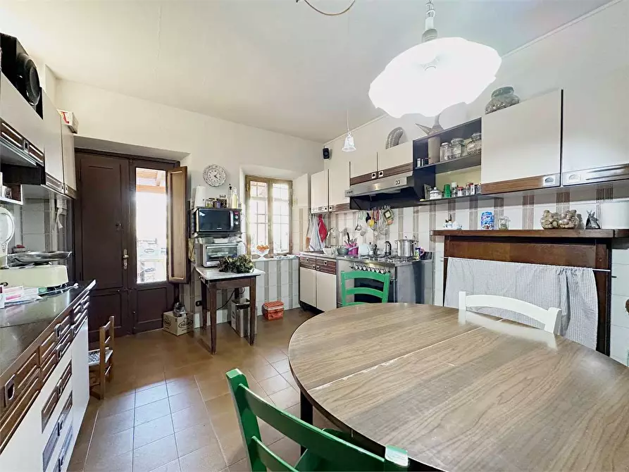 Immagine 10 di Porzione di casa in vendita  in via di segromigno in monte  a Capannori