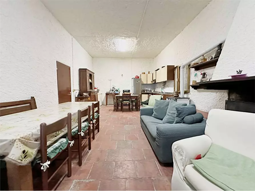 Immagine 26 di Porzione di casa in vendita  in Lappato  a Capannori