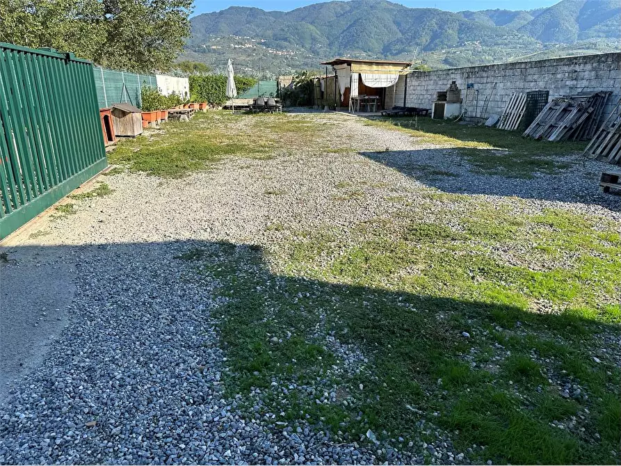 Immagine 7 di Capannone industriale in vendita  in marlia  a Capannori