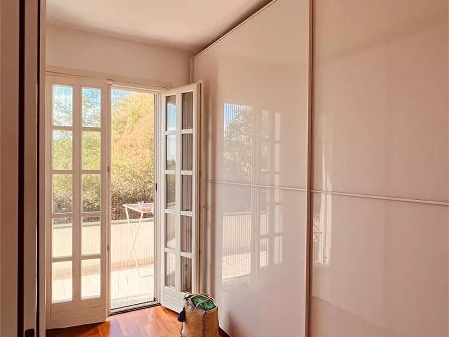 Immagine 16 di Villa in vendita  in monte san quirico a Lucca