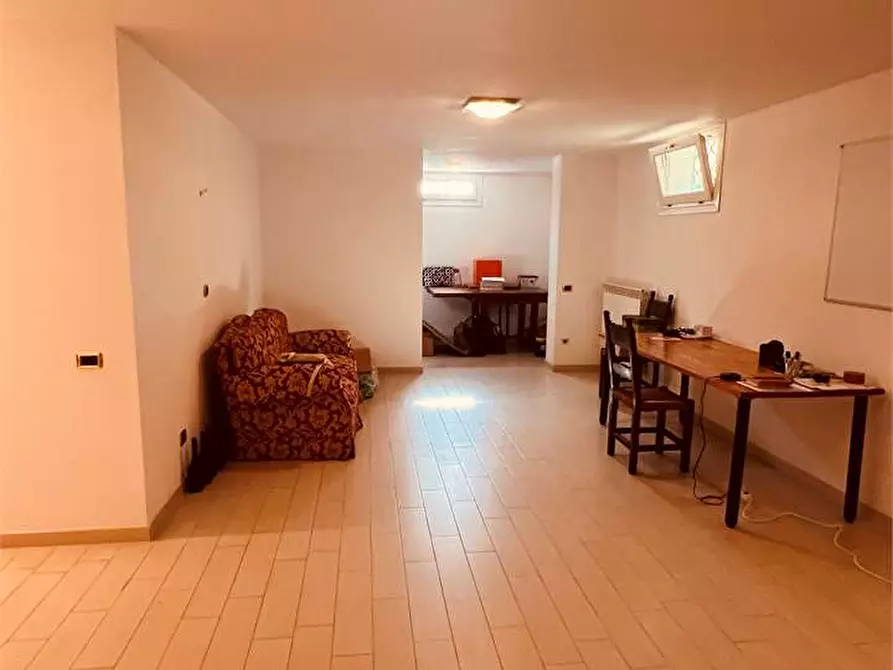 Immagine 23 di Villa in vendita  in monte san quirico a Lucca