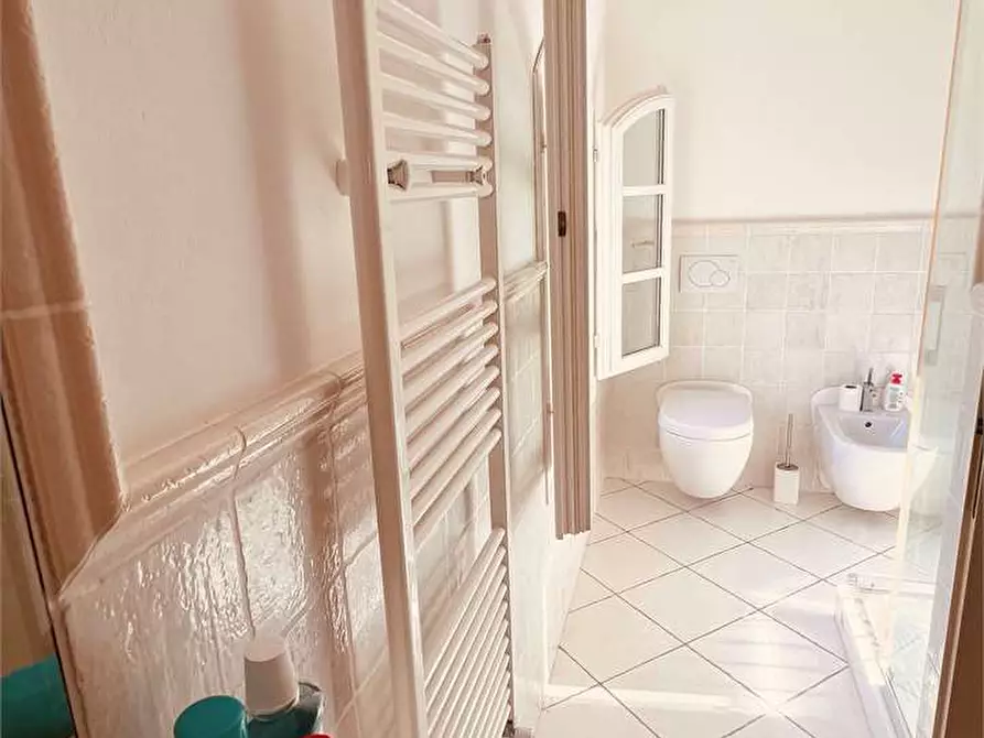 Immagine 20 di Villa in vendita  in monte san quirico a Lucca