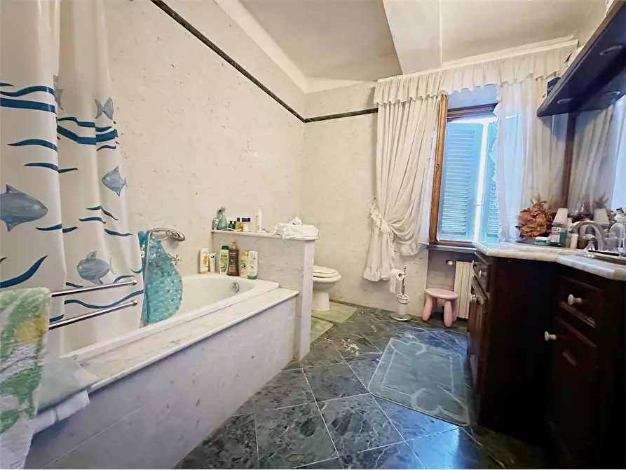 Immagine 17 di Porzione di casa in vendita  in Lappato  a Capannori