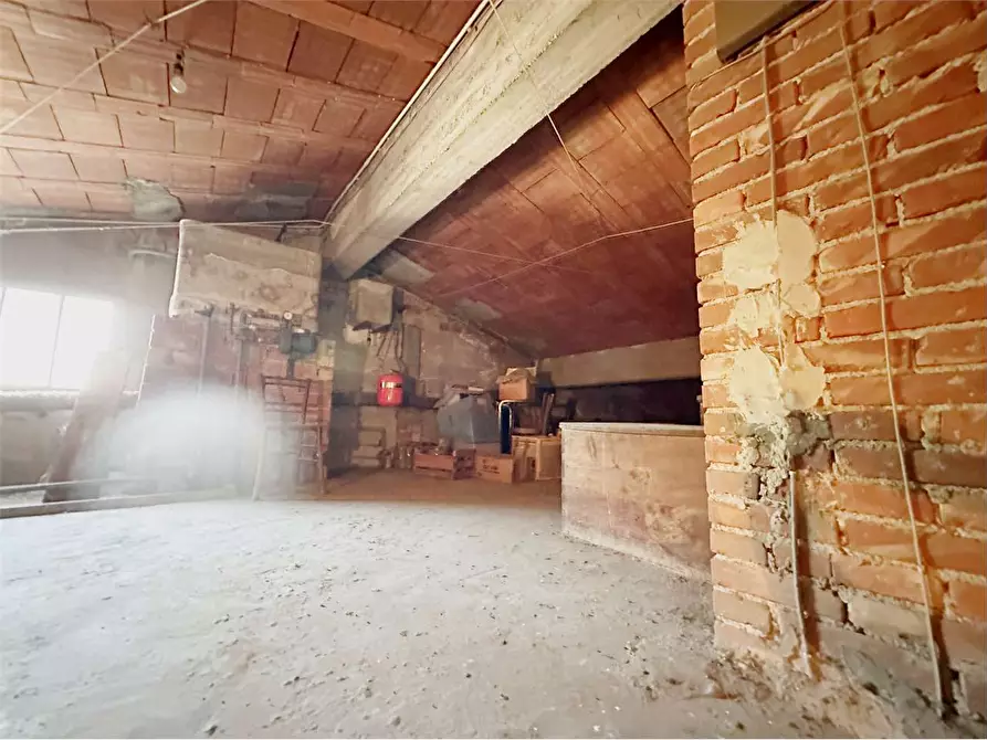 Immagine 13 di Villa in vendita  in Lammari  a Capannori