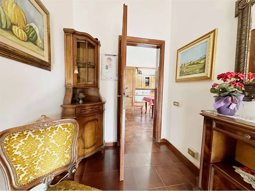 Immagine 21 di Villa in vendita  in Lammari  a Capannori