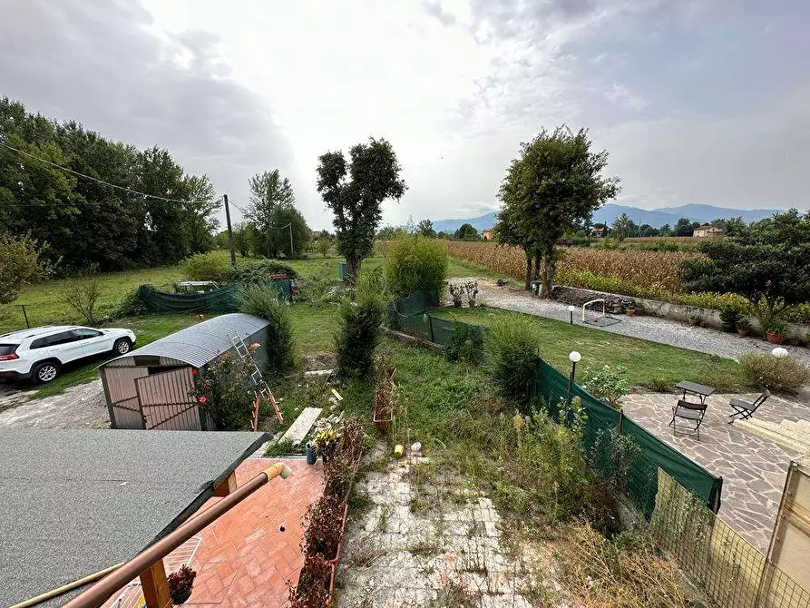 Immagine 1 di Porzione di casa in vendita  in Lunata a Capannori