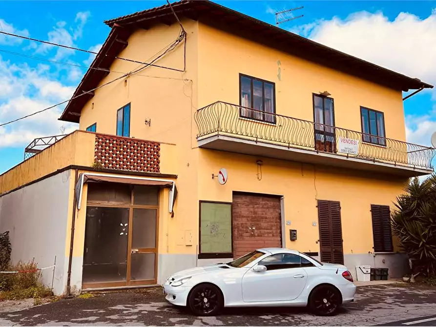 Immagine 1 di Casa indipendente in vendita  in via di mammoli  3 a Lucca