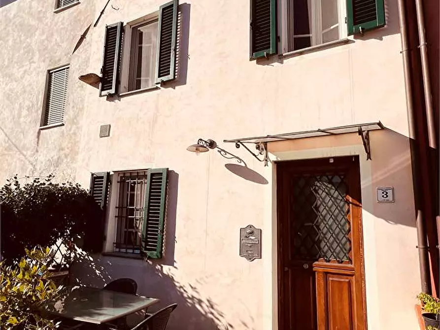 Immagine 1 di Porzione di casa in vendita  in via dei biagi 3 a Capannori