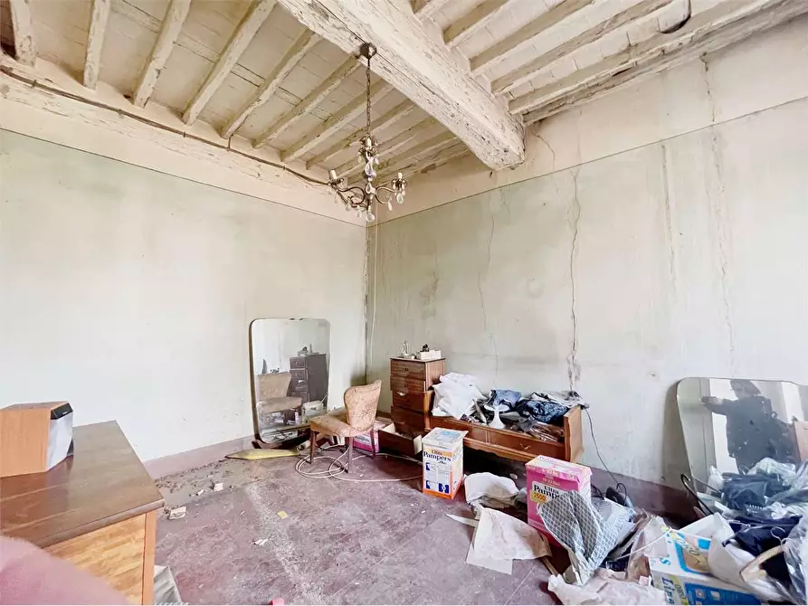 Immagine 9 di Porzione di casa in vendita  in lammari a Capannori