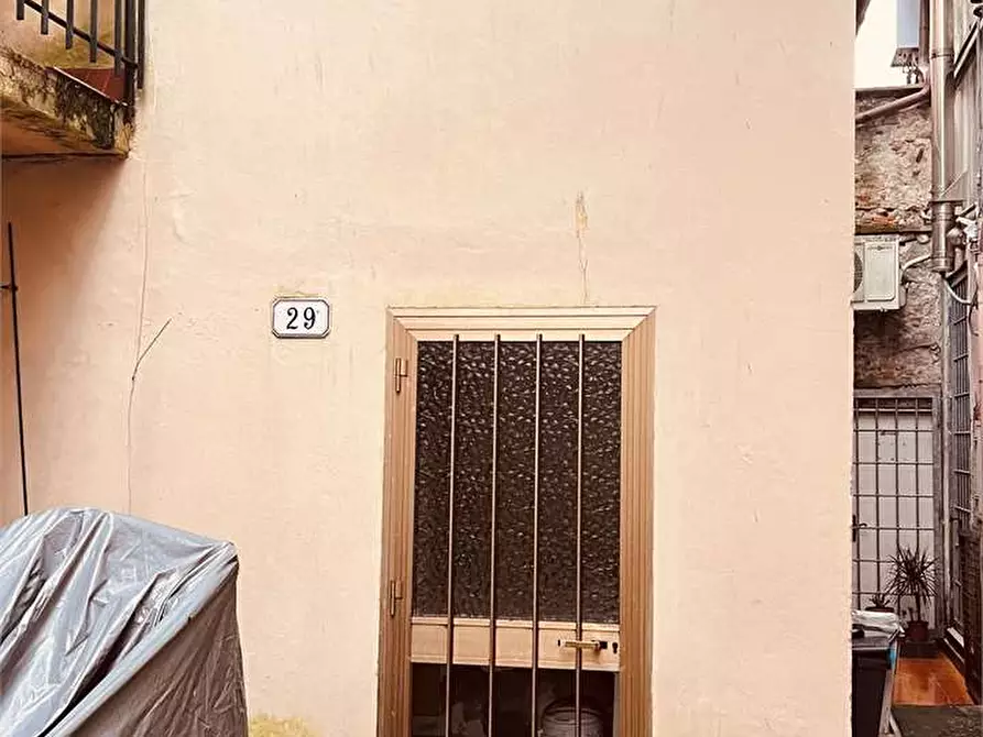 Immagine 28 di Porzione di casa in vendita  in Via del brennero a Lucca