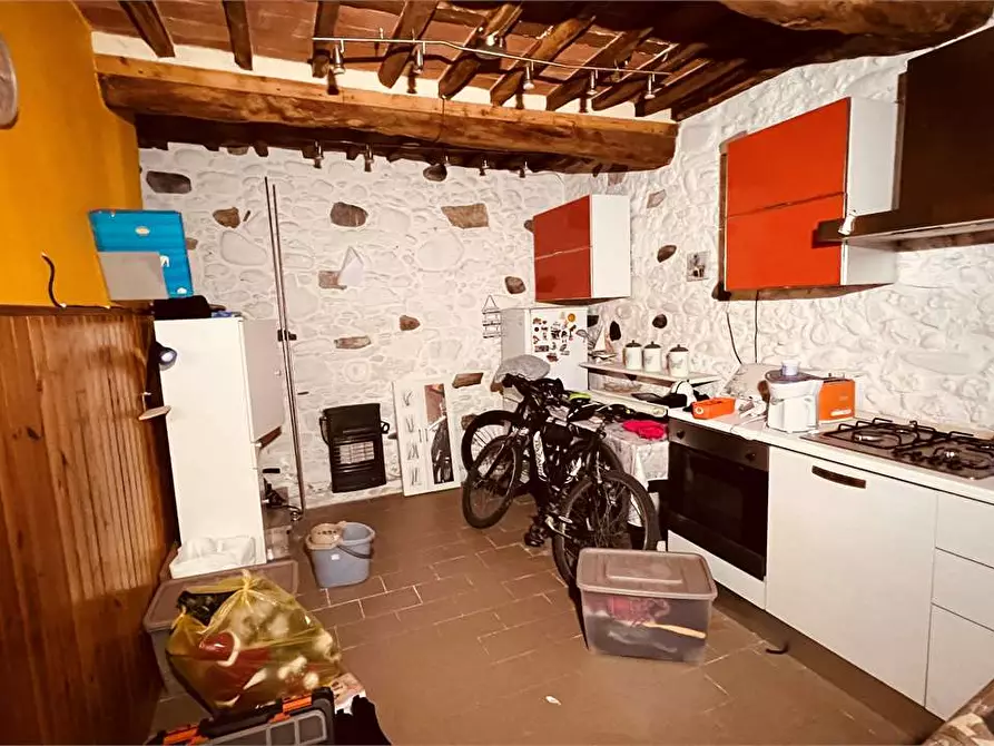 Immagine 17 di Porzione di casa in vendita  in Via del brennero a Lucca