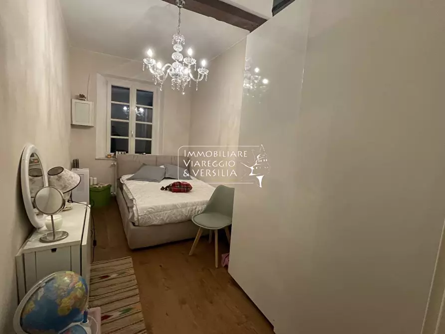 Immagine 12 di Appartamento in vendita  in Piazza san Michele a Lucca