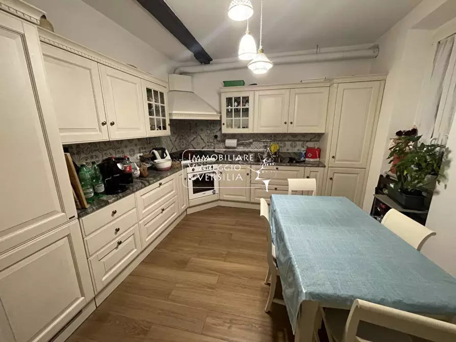 Immagine 18 di Appartamento in vendita  in Piazza san Michele a Lucca