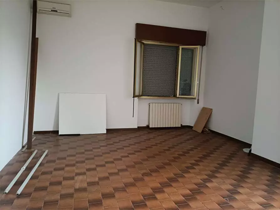 Immagine 15 di Ufficio in affitto  in via ceppo di melo a Capannori