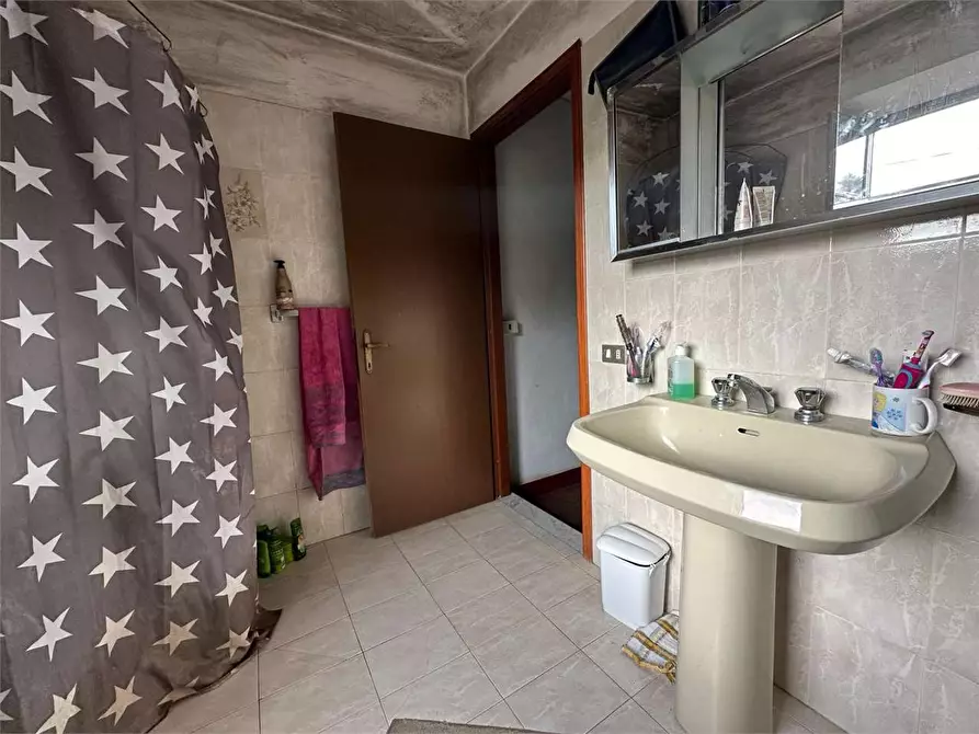 Immagine 18 di Rustico / casale in vendita  in via dell'anfrione a Capannori