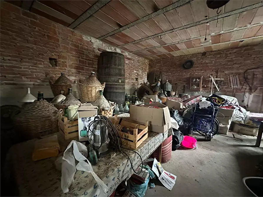 Immagine 33 di Rustico / casale in vendita  in via dell'anfrione a Capannori