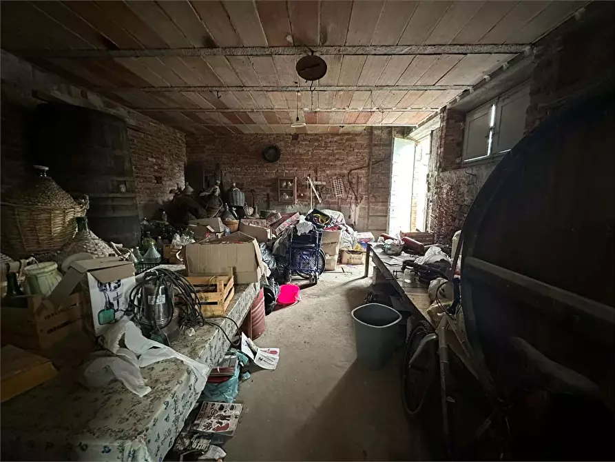 Immagine 35 di Rustico / casale in vendita  in via dell'anfrione a Capannori
