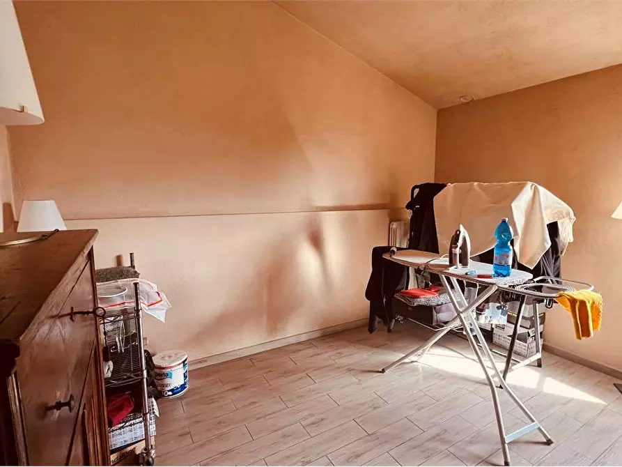 Immagine 11 di Villa in vendita  a Capannori