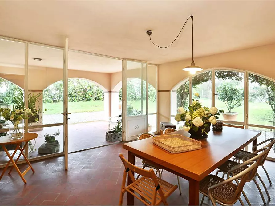 Immagine 22 di Villa in vendita  a Capannori