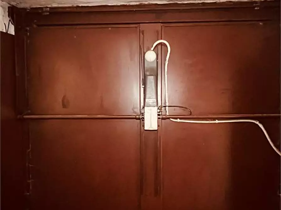 Immagine 24 di Porzione di casa in vendita  in vorno a Capannori