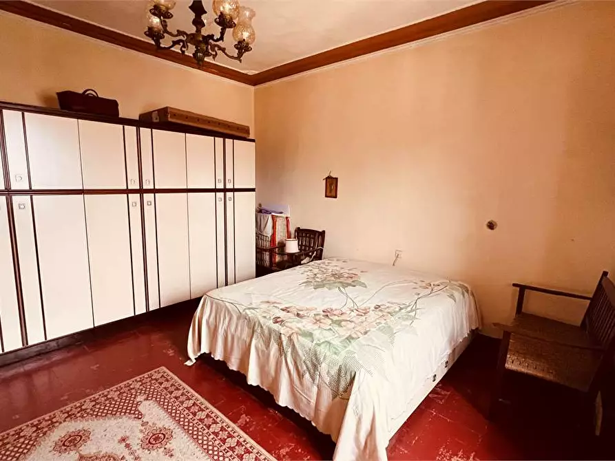 Immagine 9 di Porzione di casa in vendita  in vorno a Capannori