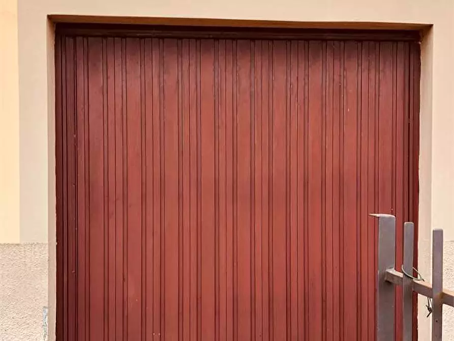 Immagine 22 di Porzione di casa in vendita  in vorno a Capannori