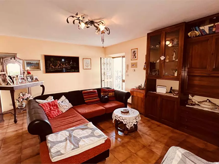 Immagine 1 di Appartamento in vendita  in Ponte a moriano a Lucca