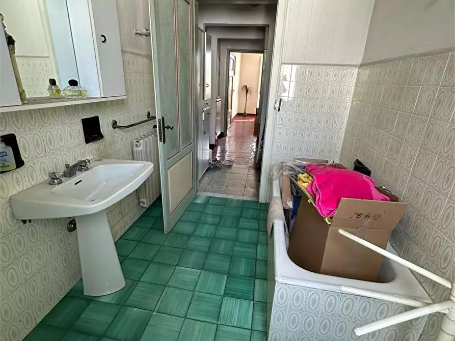 Immagine 17 di Porzione di casa in vendita  in Carraia a Capannori