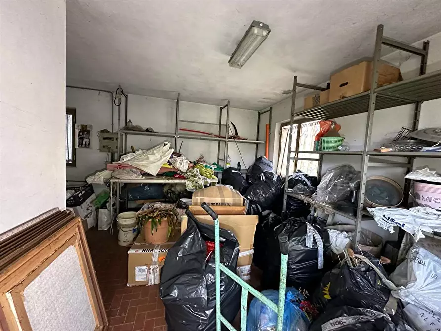 Immagine 23 di Porzione di casa in vendita  in Carraia a Capannori