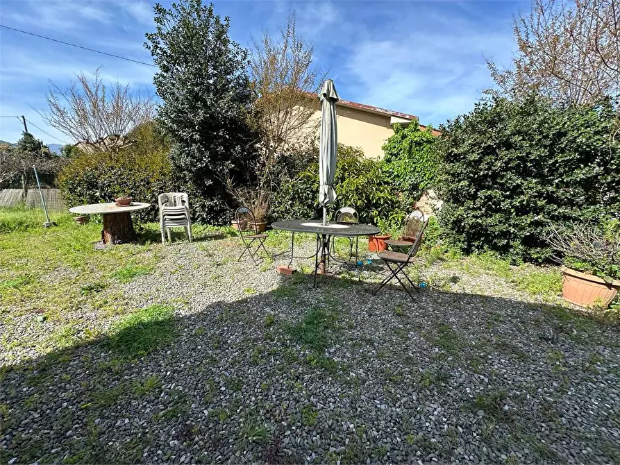 Immagine 27 di Porzione di casa in vendita  in Carraia a Capannori
