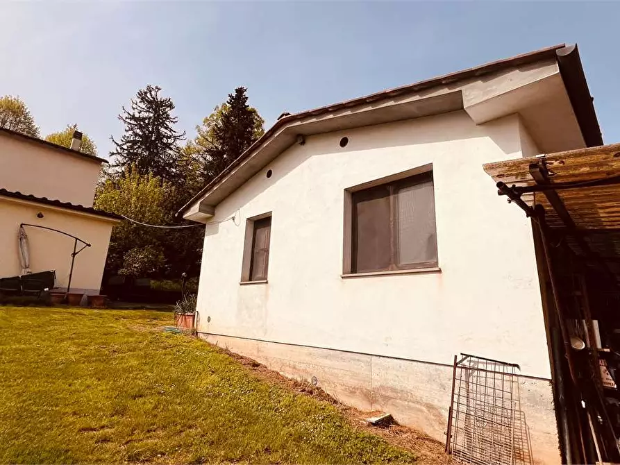 Immagine 5 di Rustico / casale in vendita  in vicopelago a Lucca