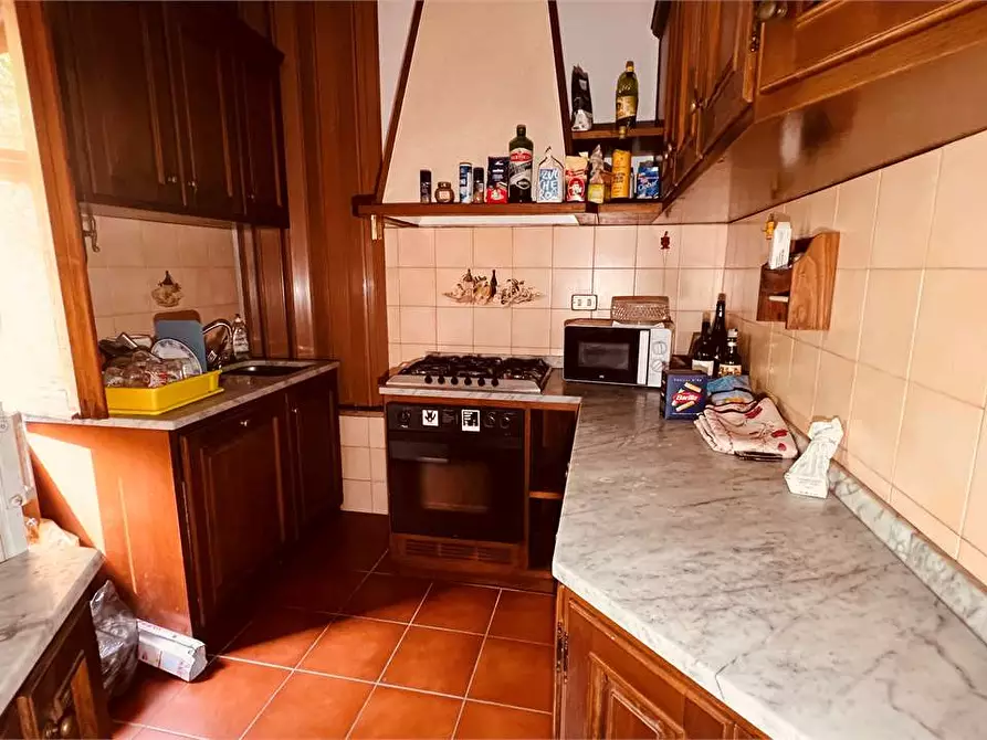 Immagine 20 di Rustico / casale in vendita  in vicopelago a Lucca