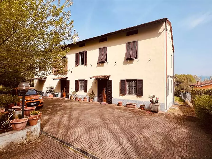 Immagine 1 di Rustico / casale in vendita  in vicopelago a Lucca