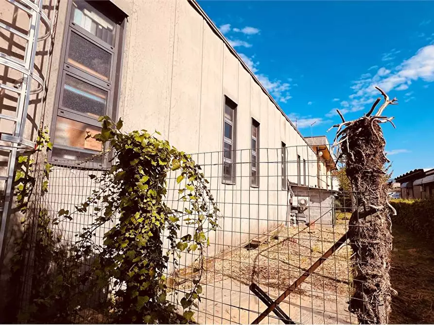 Immagine 28 di Appartamento in vendita  in San Marco a Lucca