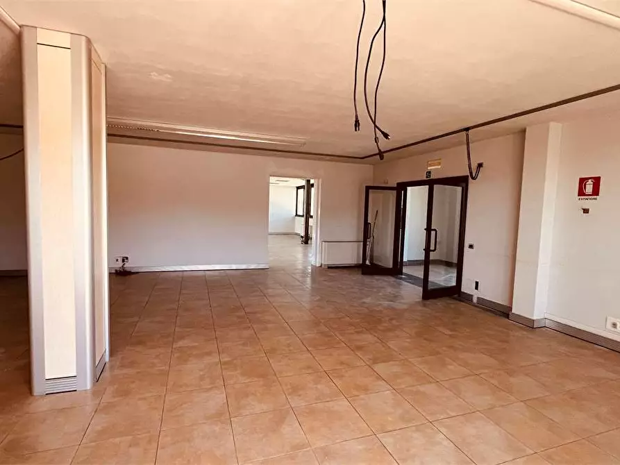 Immagine 23 di Ufficio in vendita  in via di sottopoggio a Capannori