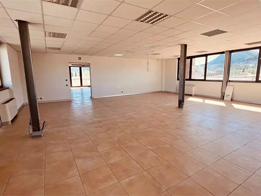 Immagine 3 di Ufficio in vendita  in via di sottopoggio a Capannori
