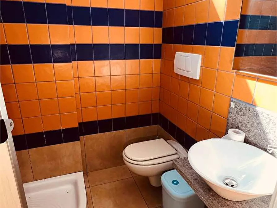 Immagine 18 di Ufficio in vendita  in via di sottopoggio a Capannori