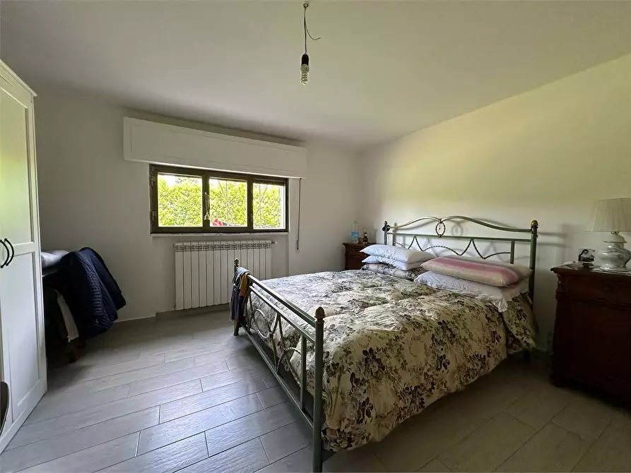 Immagine 40 di Villa in vendita  in Via Lombarda a Capannori