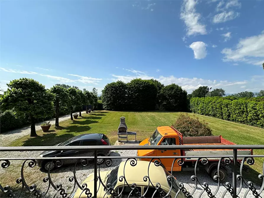 Immagine 28 di Villa in vendita  in Via Lombarda a Capannori